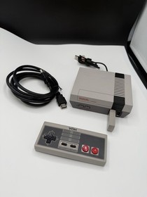 Nintendo NES Classic Mini Console CLV-001 &ndash; Used &ndash; 1 Wireless Controller
