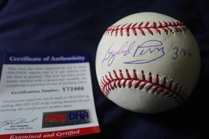 Gaylord Perry SF Giants Yankees Baseball HOFer Autographed MLB Ball PSA COA - Picture 1 of 9