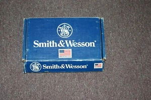 Smith and Wesson 637 .38 Spc Original Factory Original Box - Bild 1 von 4