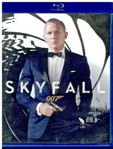 James Bond: Skyfall (Blu-ray, 2012, Widescreen) Daniel Craig - Picture 1 of 2