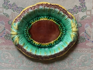 Lovely 19th century English or American Majolica Bread Plate/Basket - Picture 1 of 15