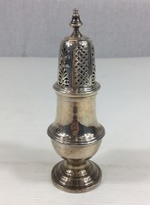 Elizabeth II 1953 Sterling Silver Blavster Form Sugar Caster 14.5cm In Height