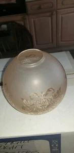 NEW VINTAGE ETCHED FROSTED GLASS GLOBE LIGHTSHADE - Picture 1 of 6