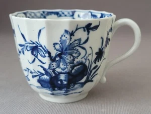 ANTIQUE WORCESTER HOLLOW ROCK LILY COFFEE CUP C1760-70 H COOKE COLLECTION - Picture 1 of 6
