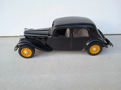 MODELLINO AUTO CHAMPION HI-FI CITROEN 11 BL SCALA 1/20 NERA - Immagine 1 di 4