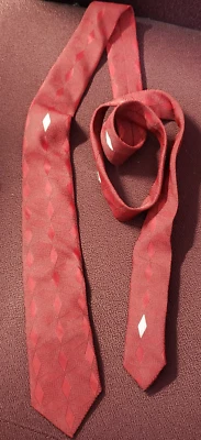 Corbata corta Rockabilly estrecha ajustada borgoña seca por goteo de Wembley para hombre años 50 años 60 Foto 1 de 4