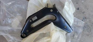 Can-Am Spyder Roadster RT Limited RIGHT REAR FENDER SUPPORT BRACKET 705201873 - Picture 1 of 3