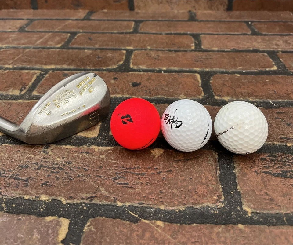 Kenneth Smith Royal Signet 19 Degree Pitching Wedge Right Handed - Image 1 of 4