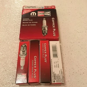 2003 - 2007 2008 Chrysler 300 Engine Ignition Spark Plugs SPRE14MCC4 QTY4 OEM - Picture 1 of 4
