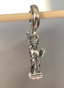 Auténtico Pandora Plata Esterlina Estatua de la Libertad Dije Colgante 791077 NUEVO - Imagen 1 de 5