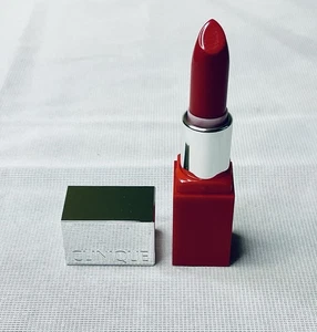 CLINIQUE POP LIP COLOUR + PRIMER 08 CHERRY POP LIPPENSTIFT - Bild 1 von 7