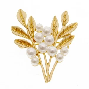 Vintage Golden Plant Leaf Pearls Brooch Pin Flower Brooch For Women Jewelry Gift - Picture 1 of 2
