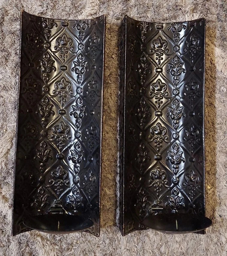 Juego de candelabros aplique de metal At Home America 12,75" x 5" Foto 1 de 3