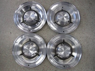 Pontiac Bonneville Catalina Grand Prix Tempest 1962 14" OEM cubiertas de rueda - juego/4 Foto 1 de 4