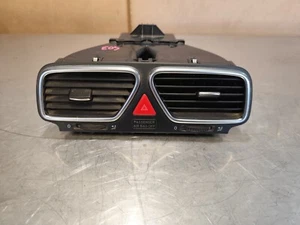 AERATEUR GRILLE CENTRAL WARNING VW VOLKSWAGEN EOS 2.0 TDI 140CV 1Q0819735C - Picture 1 of 4