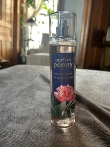 Bath & Body Works PERFECT PEONY Fine Fragrance Body Mist 8 Oz / NEW & HTF RARE - Picture 1 of 4