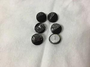 6 Vintage IB-24 runde Schaftknöpfe schwarz & schimmernd silber Stoff bedeckt 5/8 - Bild 1 von 1