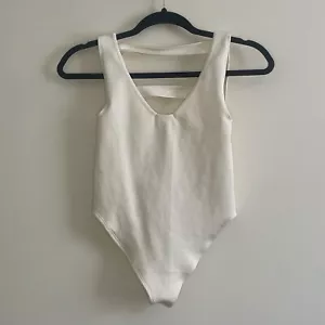 Body By Anthropologie XXS / XS Marfil Sin Mangas V Espalda Tanga Cápsula - Imagen 1 de 7