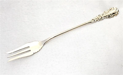 Tenedor Watson Plata Esterlina Oliva Pickle Vintage "T" Mono 6 1/8" Largo Foto 1 de 4