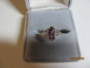 1 kt.Amethyst stone/crystal sides on nice setting-size 12 - Picture 1 of 3