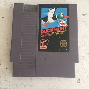 Duck Hunt Nintendo NES Video Game - Picture 1 of 4