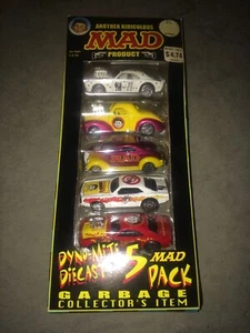 REVISTA RACING CHAMPIONS MAD DYNO-MITE PAQUETE DE 5 SET ESCALA 1:64 - Imagen 1 de 4