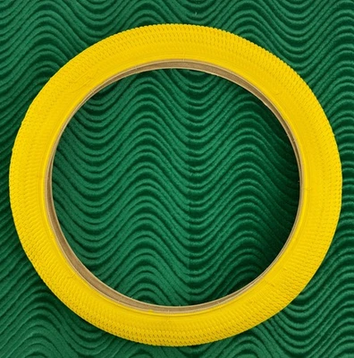 NEUMÁTICO DE CUENTAS DE ALAMBRE DE BICICLETA ALTA PERFORMANCE 18" X 1,95 AMARILLO BANDA DE RODADURA BMX/FREESTYLE. Foto 1 de 2