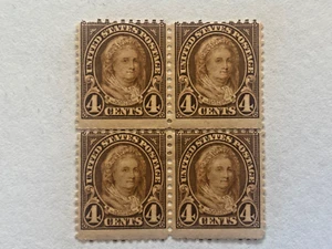 1925 Martha Washington 4c # 585 block of 4 MNH, OG - Picture 1 of 2