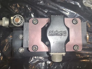 MOOG CONTROLS 78-144C SERVO FLOW CONTROL VALVE - Picture 1 of 10