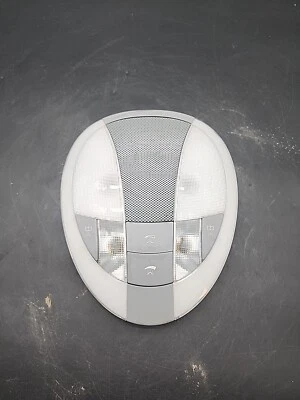 2003-2006 Mercedes E320 OEM rear dome light assembly Q1-242 - Image 1 of 4