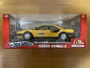 Hot Wheels Mattel Ferrari Mondial 8 2007 Yellow 1/18 scale minicar with box