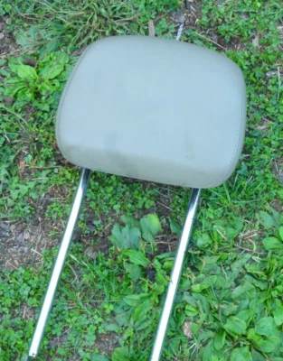 Asiento delantero reposacabezas cuero tostado Chrysler town and country Foto 1 de 2