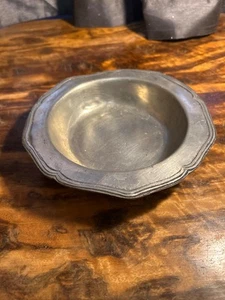 VINTAGE Pewter Serving Bowl Stamped Scorpion Dragon 99% - Picture 1 of 4