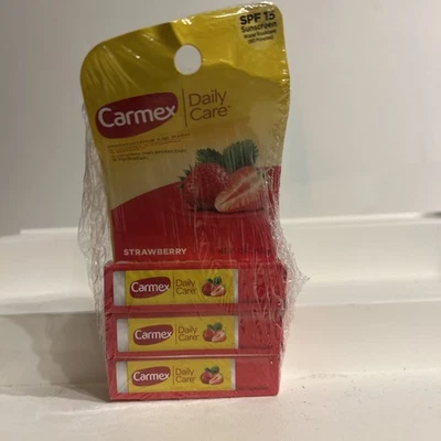 3x Bálsamo Labial Hidratante Carmex FPS15 Sabor Fresa 0,15 OZ Cuidado Diario SELLADO Foto 1 de 4