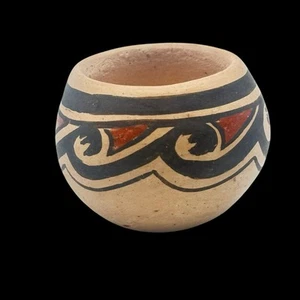 Fine ciotola ceramica Hopi firmata "Priscilla NAMINGHA Nampeyo" - Foto 1 di 11