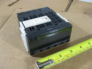 Medidor de panel digital Omron K3HB-PNB-FLK1AT11 100-240VAC - Imagen 1 de 9