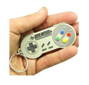 Portachiavi Pad Nintendo SNES Originale Ufficiale - Bild 1 von 4