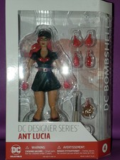 NEW DC BOMBSHELLS BATWOMAN 7" FIGURE DESIGNER SERIES ANT LUCIA WITH ACCESSORIES 