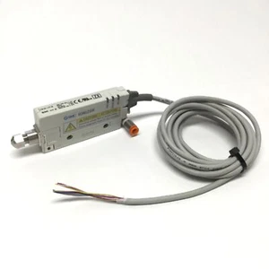 SMC IZN10E-11P17 Air Ionizer Body, 24VDC, PNP, 2.5kVAC w/Flat Diffusion Nozzle - Picture 1 of 5