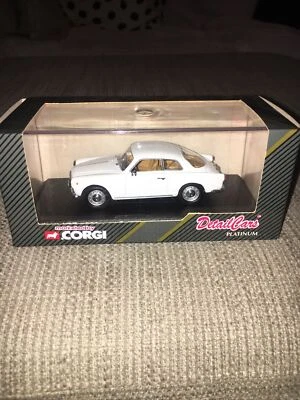 1:43 SCALE CORGI DETAIL CARS 1960 ALFA ROMEO SPRINT WHITE USED MODEL #49718 - Image 1 of 4