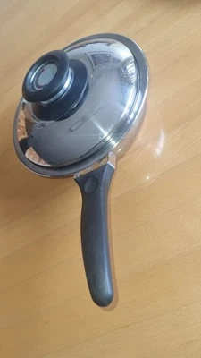 AMC -Topf/ Pfanne Induktion mit Deckel 2,1 L  20cm Durchmesser  - Bild 1 von 4