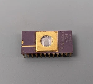 Motorola MCM68A708L Purple Gold CPU (MC68708), UV EPROM - Picture 1 of 5