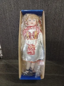 Heritage Mint American Dreams Porzellan Puppe Sammlung Millicent aus Deutschland  - Bild 1 von 1