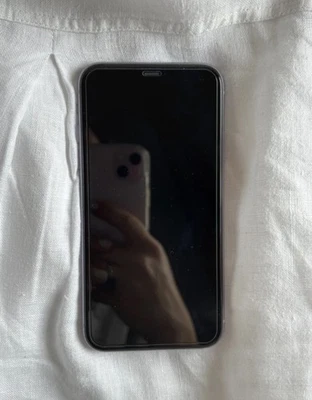 Apple iPhone 11 - 64GB - Viola (Senza operatore) A2221 (CDMA + GSM) - Immagine 1 di 4
