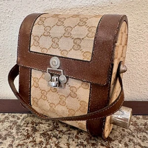 Gucci borsa a mano vintage porta bottiglia whisky con coppia bicchieri 1970 - Picture 1 of 8