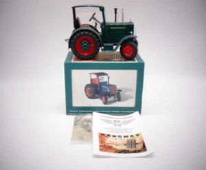 Tractor Hannomag R 40 1:25 con accionamiento de suspensión en embalaje original - Imagen 1 de 4
