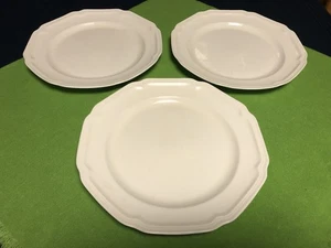 Mikasa Ultima Plus Dinner Plates Hk 400 Set Of 3 Antique White 10.50” - Picture 1 of 10