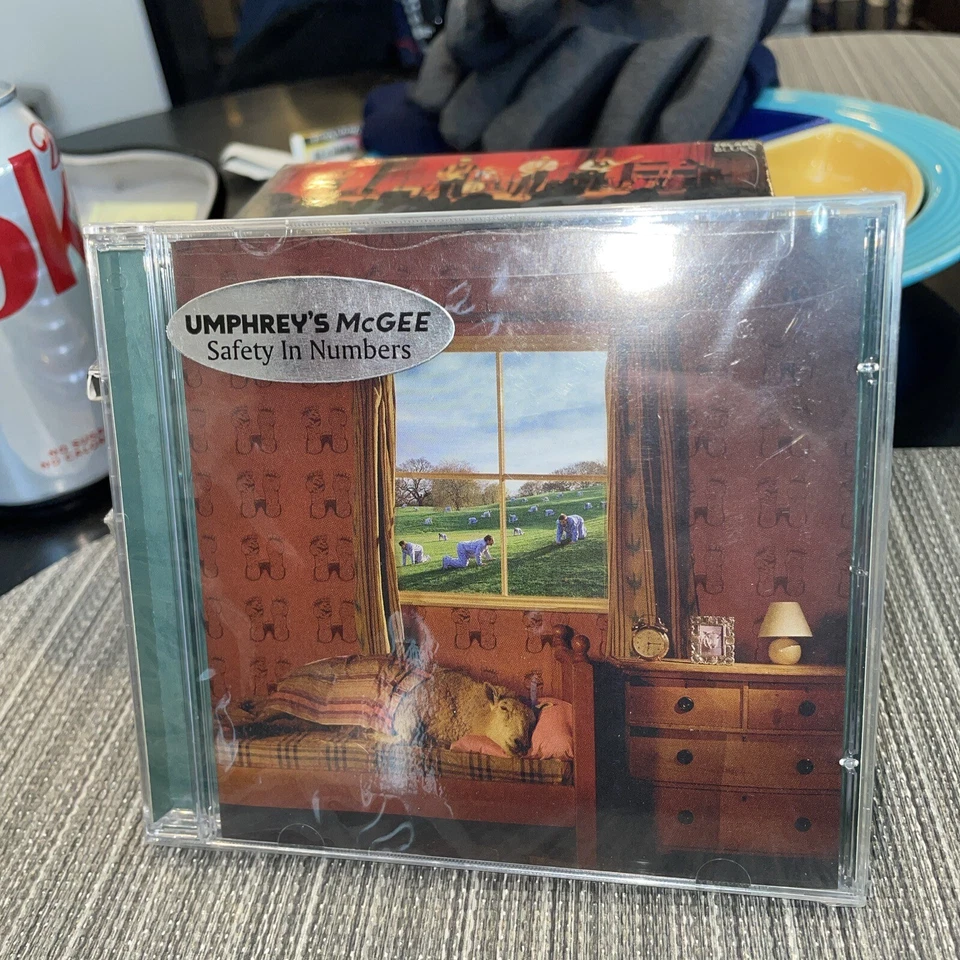 UMPHREY'S MCGEE - Safety In Numbers NEW SEALED CD RARE OOP GREAT PRICE! Foto 1 de 3