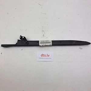 OEM Toyota Yaris Hood / Bonnet Lock Bracket 53208-52011 - Imagen 1 de 1