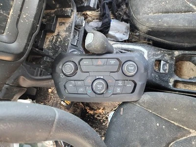 Used A/C Selector Switch fits: 2018 Jeep Renegade control panel w/AC w/automatic - Imagem 1 de 4